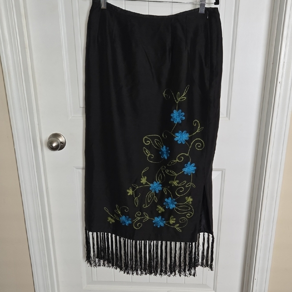 Clio Dresses & Skirts - Vintage Clio Black 100% Silk Maxi Skirt Tassel Hem '90s Phoebe Buffay Aesthetic